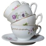 Tasses et soucoupes porcelaine